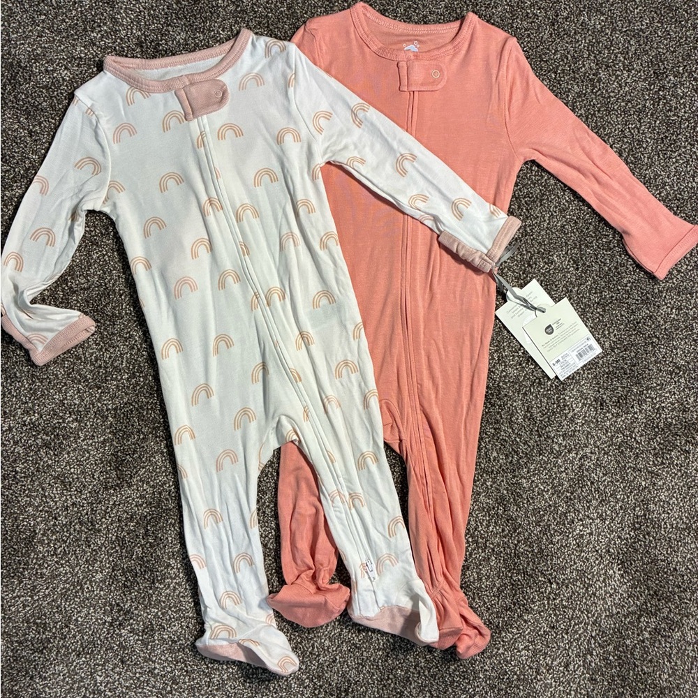 Cloud Island Pink and White Modal Sleep & Play